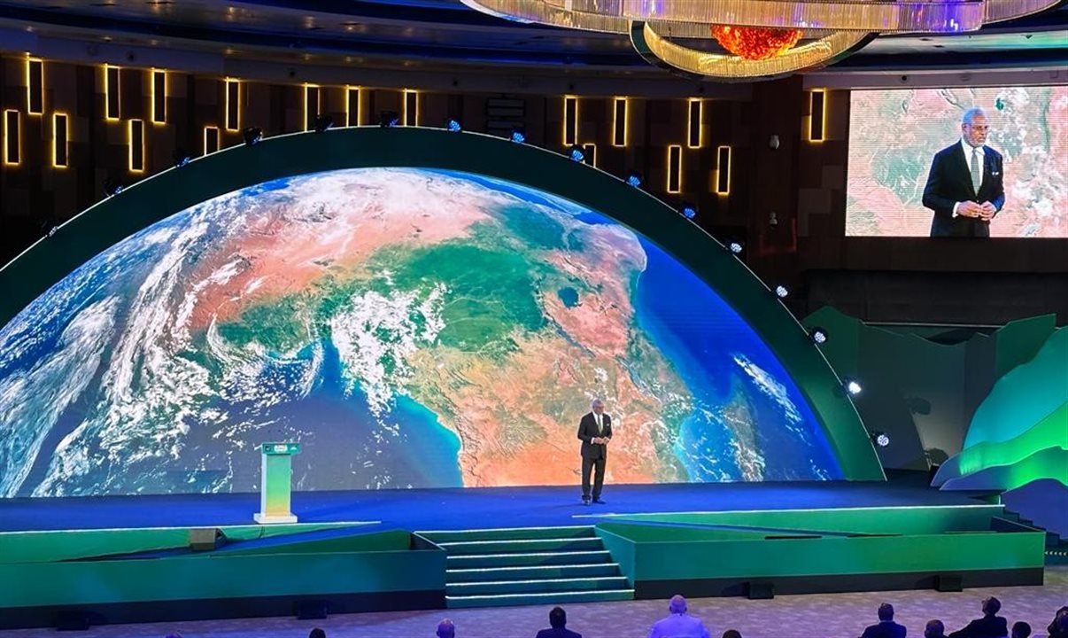 Arnold Donald, chair do WTTC, abre o 23º Global Summit, em Kigali, Ruanda