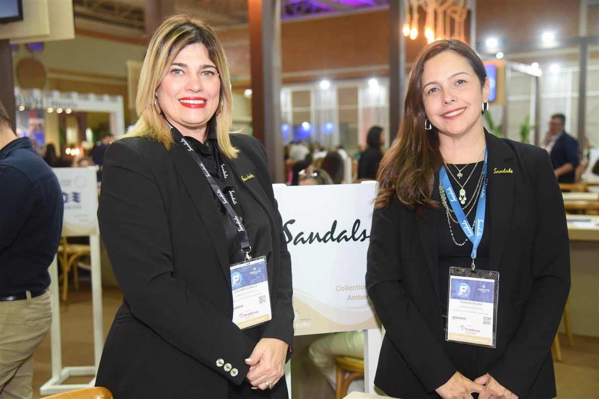 Arlene Garcia e Renata Salina, do Sandals, no Espaço Luxury do Festuris 2023