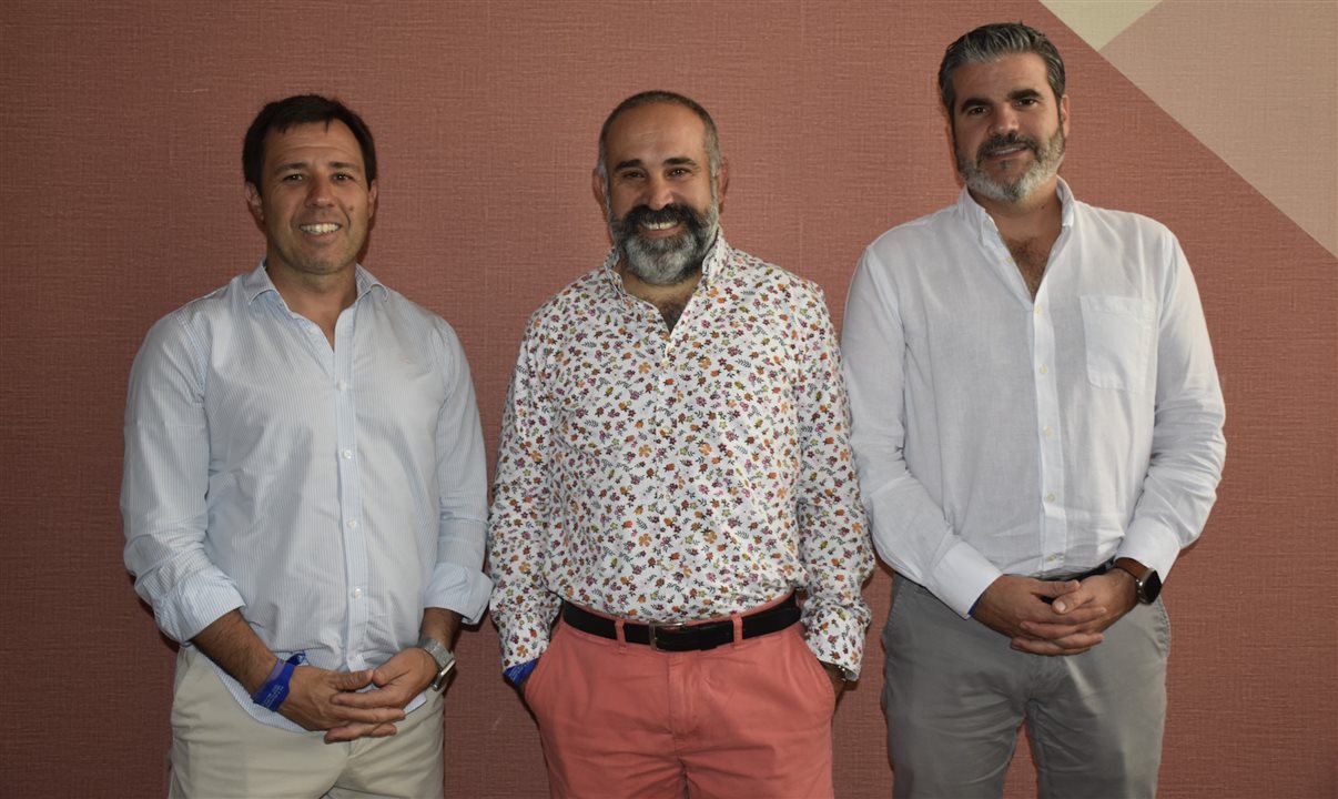 Mario Viazzo, diretor de Vendas Latam, Sergio Zertuche, diretor de Vendas e Marketing, e Jesús Sobrino, CEO do Palladium Hotel Group