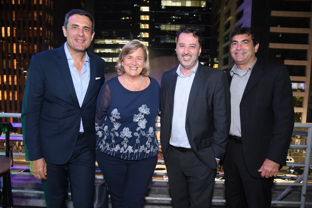 João Pin, do Lufthansa Group, Thiago Batello, da Kontik, Annette Taeuber, do Lufthansa Group, e Eduardo Vasconcellos, da Kontik