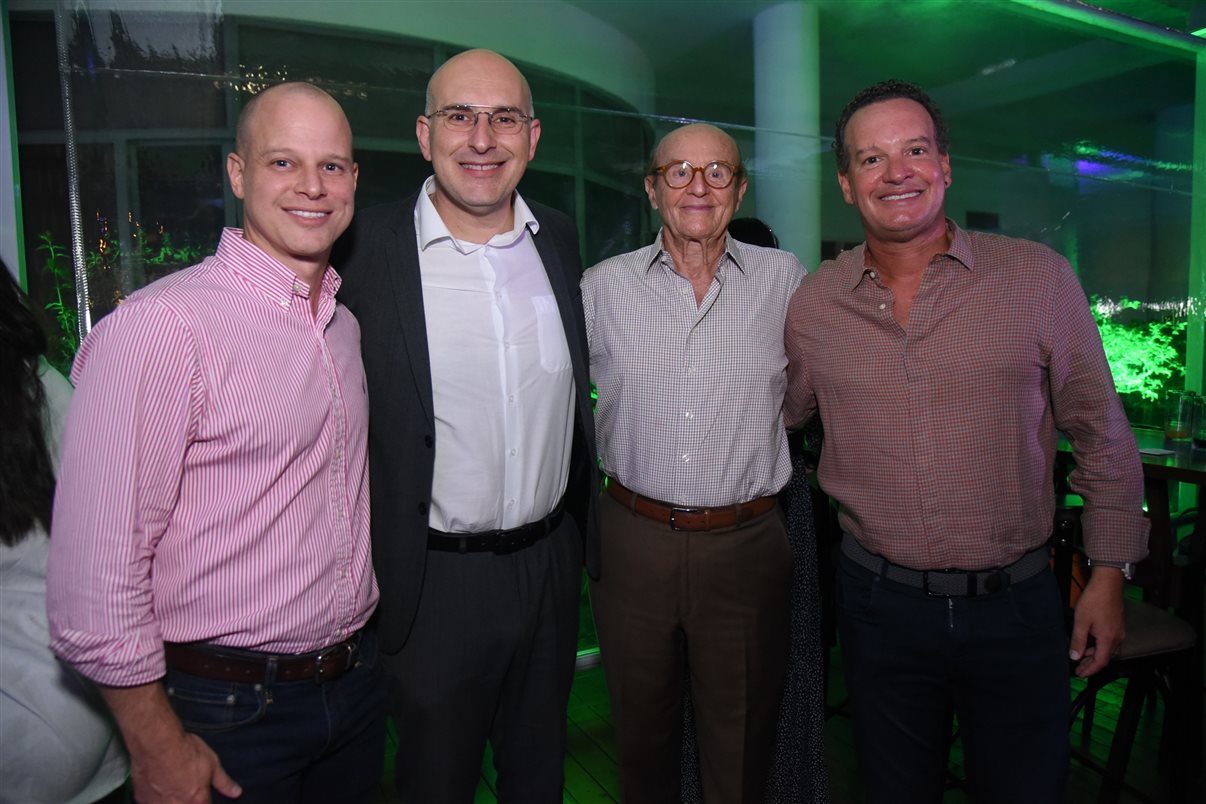 João Pin, do Lufthansa Group, Thiago Batello, da Kontik, Annette Taeuber, do Lufthansa Group, e Eduardo Vasconcellos, da Kontik