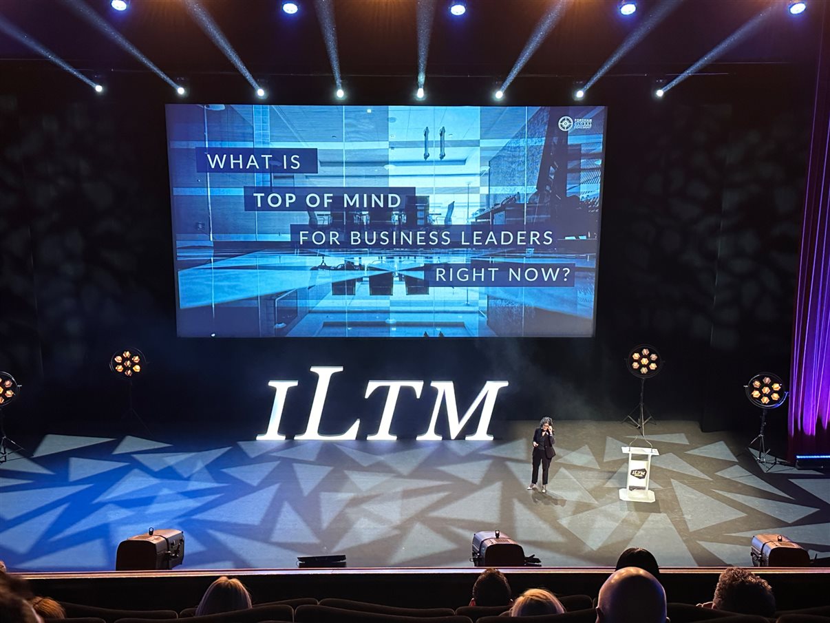 Tina Fordham palestra na abertura da ILTM Cannes 2023