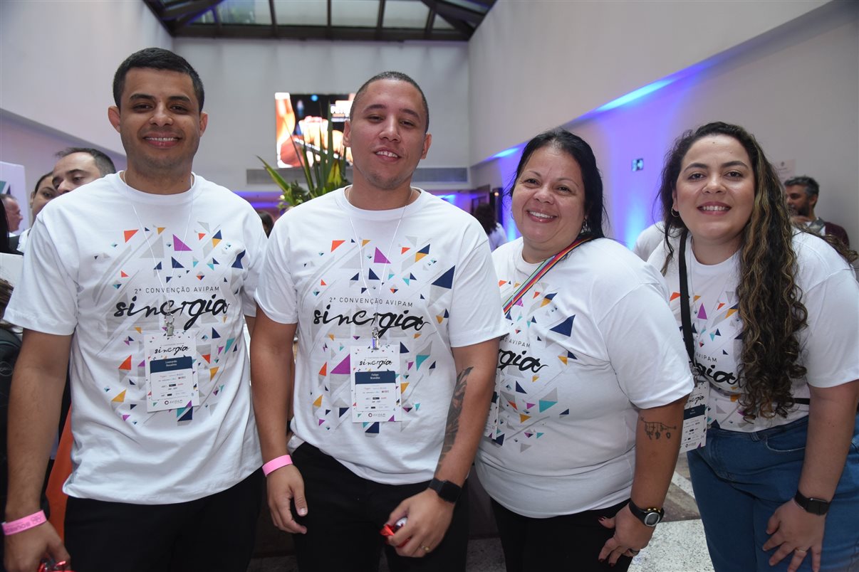 Leonardo Rosalino, Felipe Brandão, Gracyleia Garcia e Ana Martins, da AVIPAM