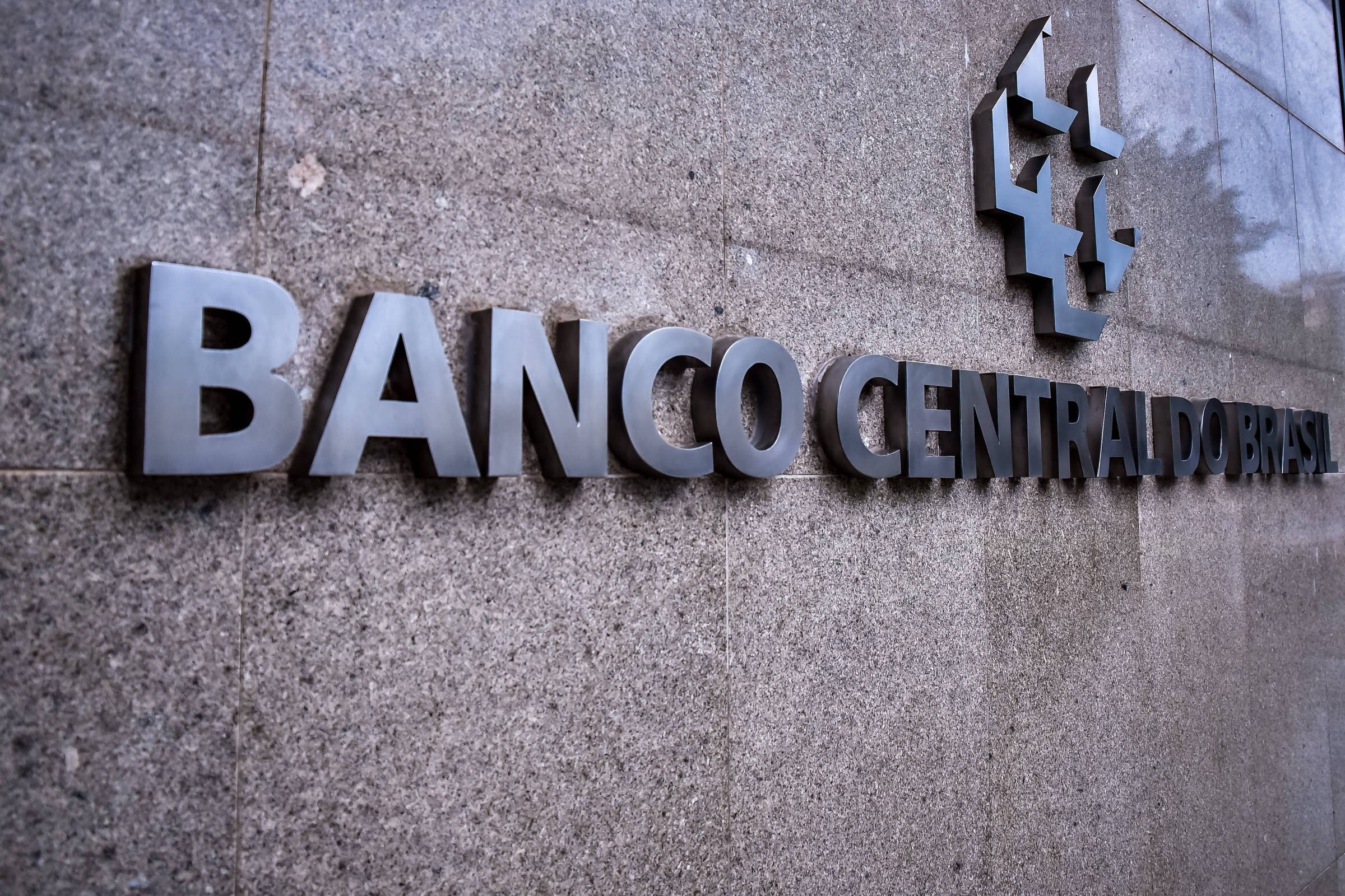 De acordo com o BC, a Advanced está enquadrada no segmento S5 da regulação prudencial, grupo que reúne instituições de menor porte e baixa representatividade no sistema financeiro