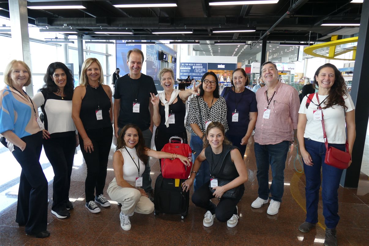 Parte do grupo do famtour no Aeroporto de Guarulhos (parte encontrará o grupo em Roma)