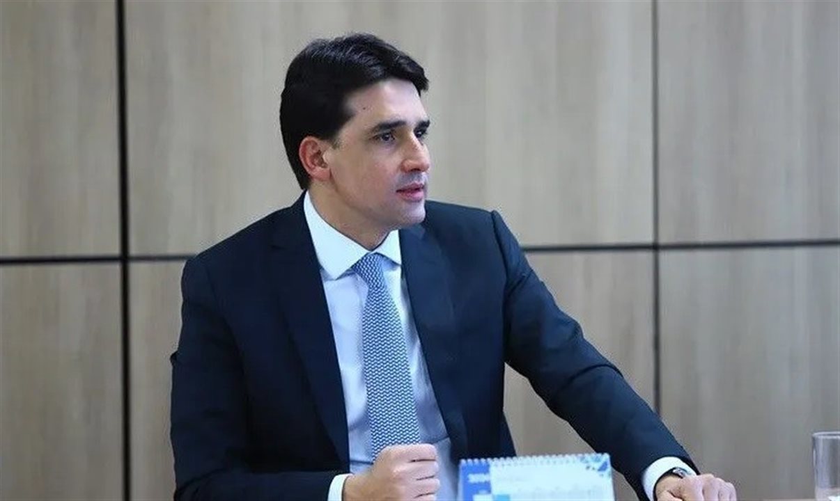 Silvio Costa Filho, ministro de Portos e Aeroportos, deu entrevista ao programa Roda Viva