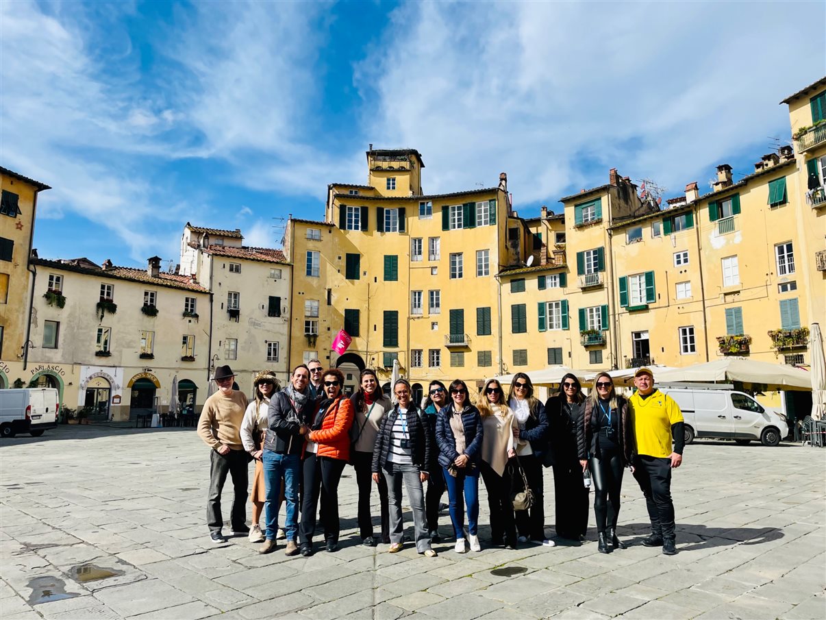 Grupo de agentes levado à Itália por Visual Turismo, Carrani Tours e ITA Airways hoje conheceu Lucca e Pisa