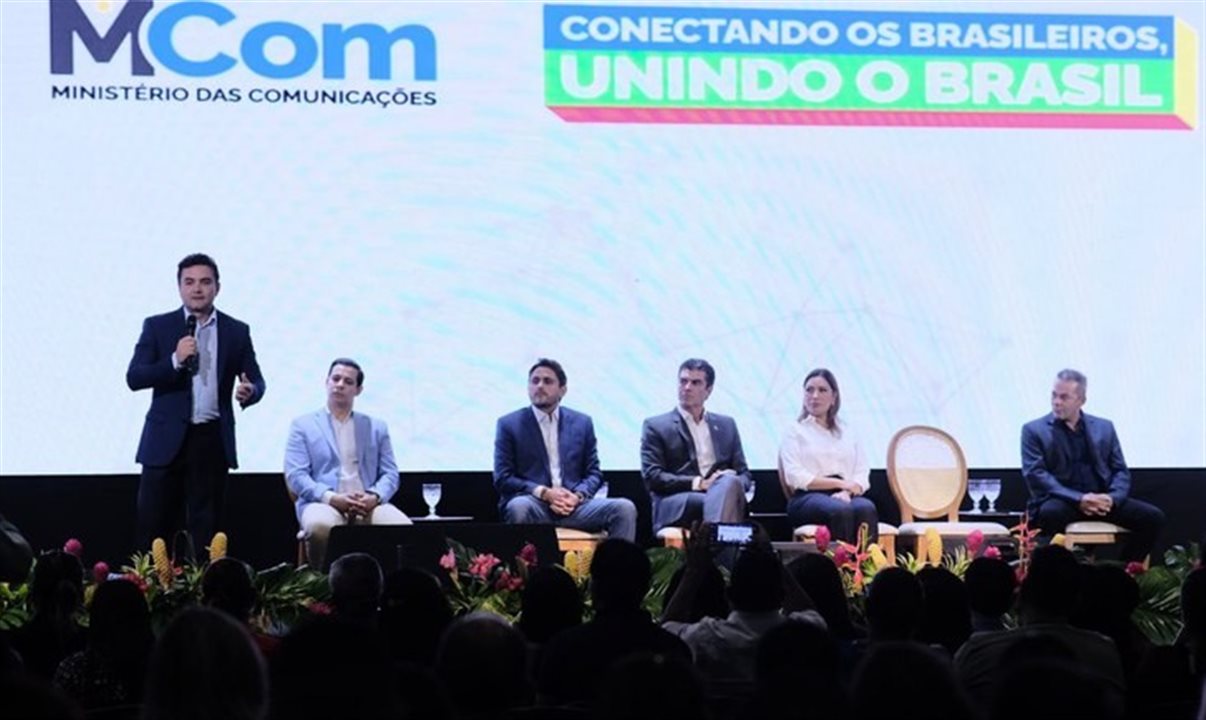 MTur e MCom vão atuar em conjunto para disponibilizar internet gratuita em destinos turísticos nacionais