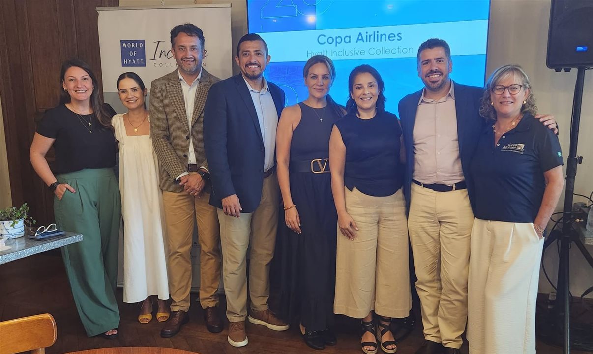 Diretores da Inclusive Collection, part of World of Hyatt, com a equipe Brasil e os parceiros da Copa Airlines