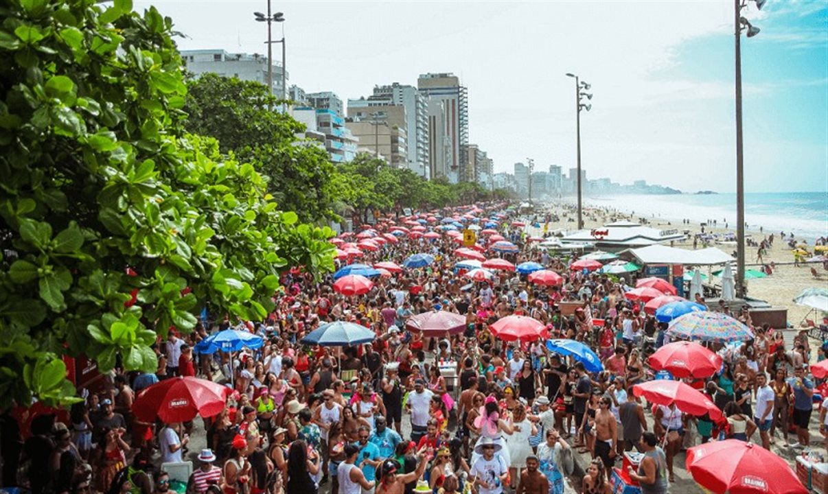 Maior festa popular do País é responsável por 30,2% do total de turistas no Rio de Janeiro em fevereiro, segundo pesquisa