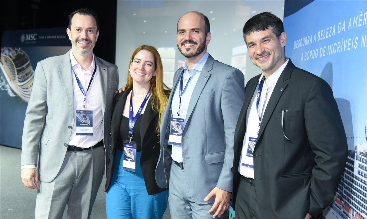 Eduardo Mariani, Fernanda Zebral, Rafael Grosso e Ignacio Palacios, da MSC, apresentaram os roteiros aos agentes de viagens
