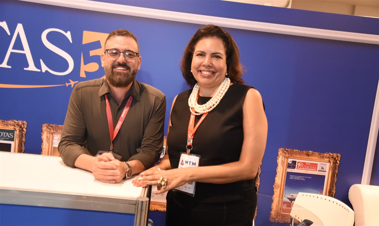 Leônidas Oliveira, secretário de Turismo e Cultura de Minas Gerais, com Patricia Moreira, também da secretaria