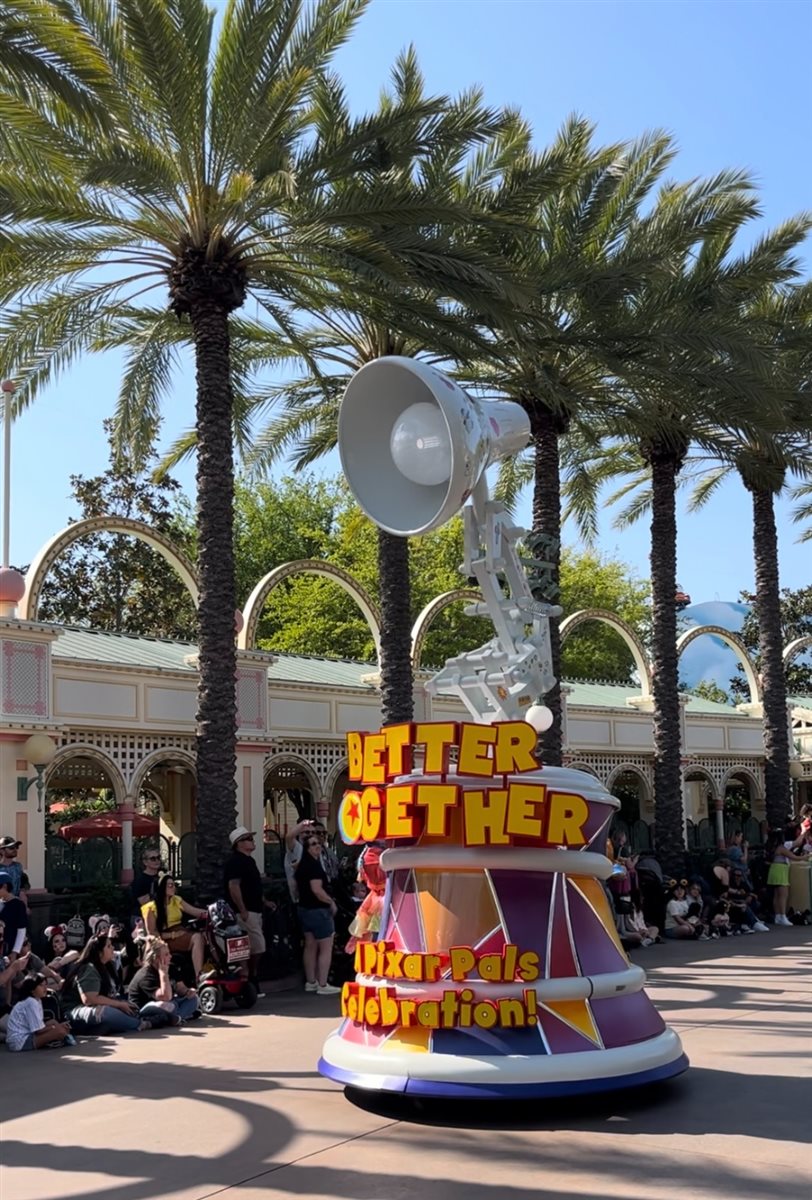 Pixar Fest anima os visitantes do Disneyland Resort até agosto
