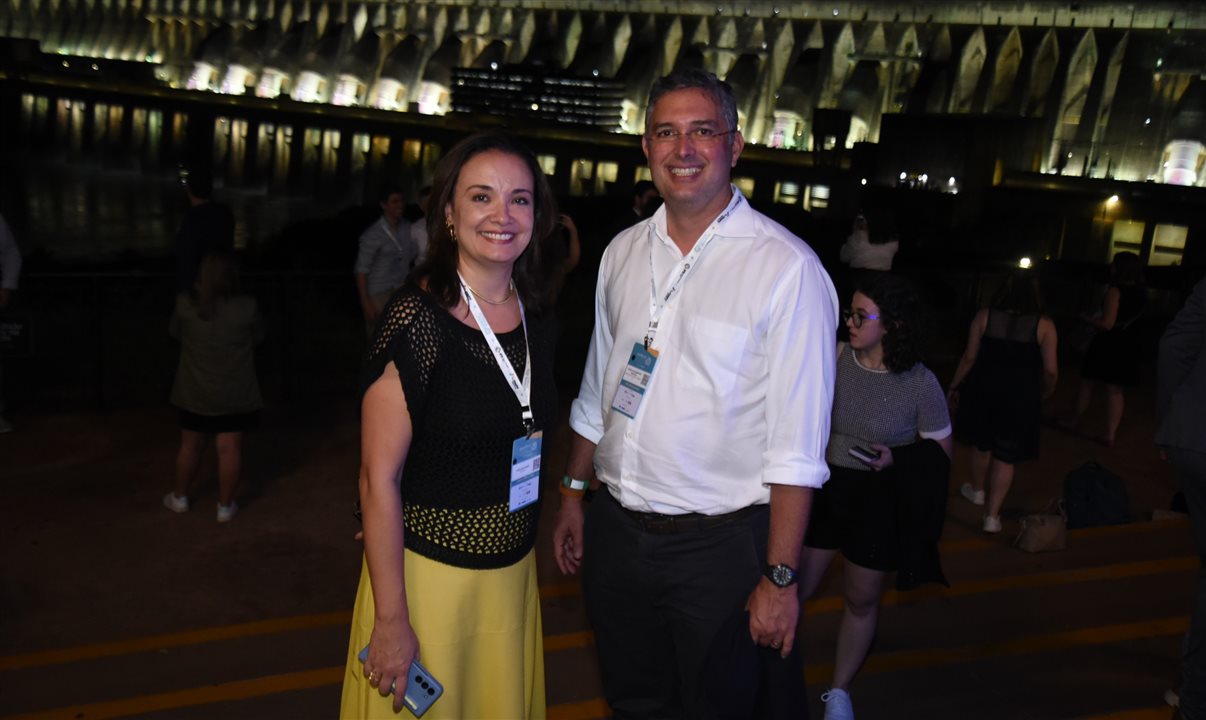 Carolina Negri e Murilo Pascoal são as lideranças do Sindepat