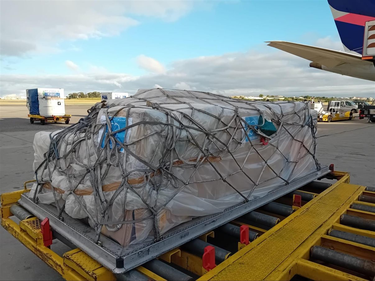 Operação conjunta do programa Avião Solidário da Latam com o MRE e MPor reduziu em 31 dias o tempo de deslocamento da carga de Portugal