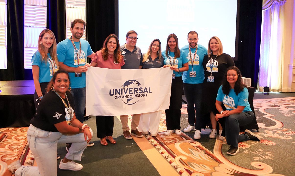 Joice Anselmo, Noah Britto e Bruno Heleno, da Trend, Gabriella Cavalheiro, Martim Diniz e Marcela Nogueira, da Universal Destinations & Experiences, Fernanda Paranhos e Marcelo Machado, da Trend, Izabella Alves, da CVC Corp, e Vilma Sanches, da Trend