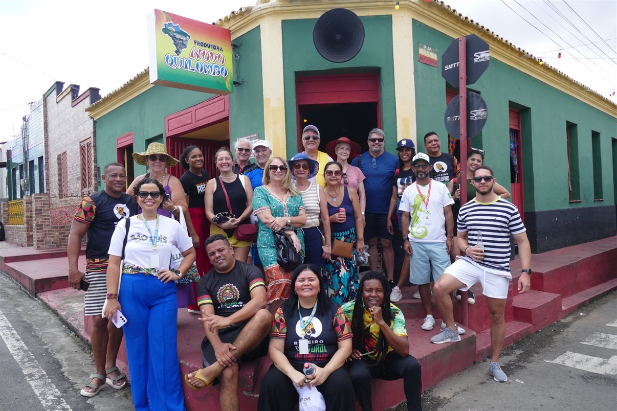 Famtour da Flot Viagens visita a produtora Novo Quilombo, no bairro da Liberdade, em São Luís