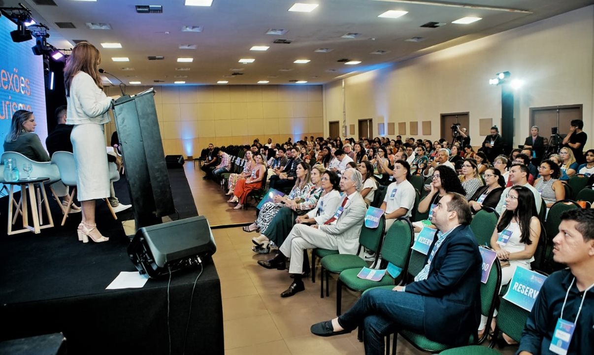 Plateia ouviu palestras sobre tecnologia, cultura, empreendedorismo, empregabilidade, sustentabilidade e inclusão social