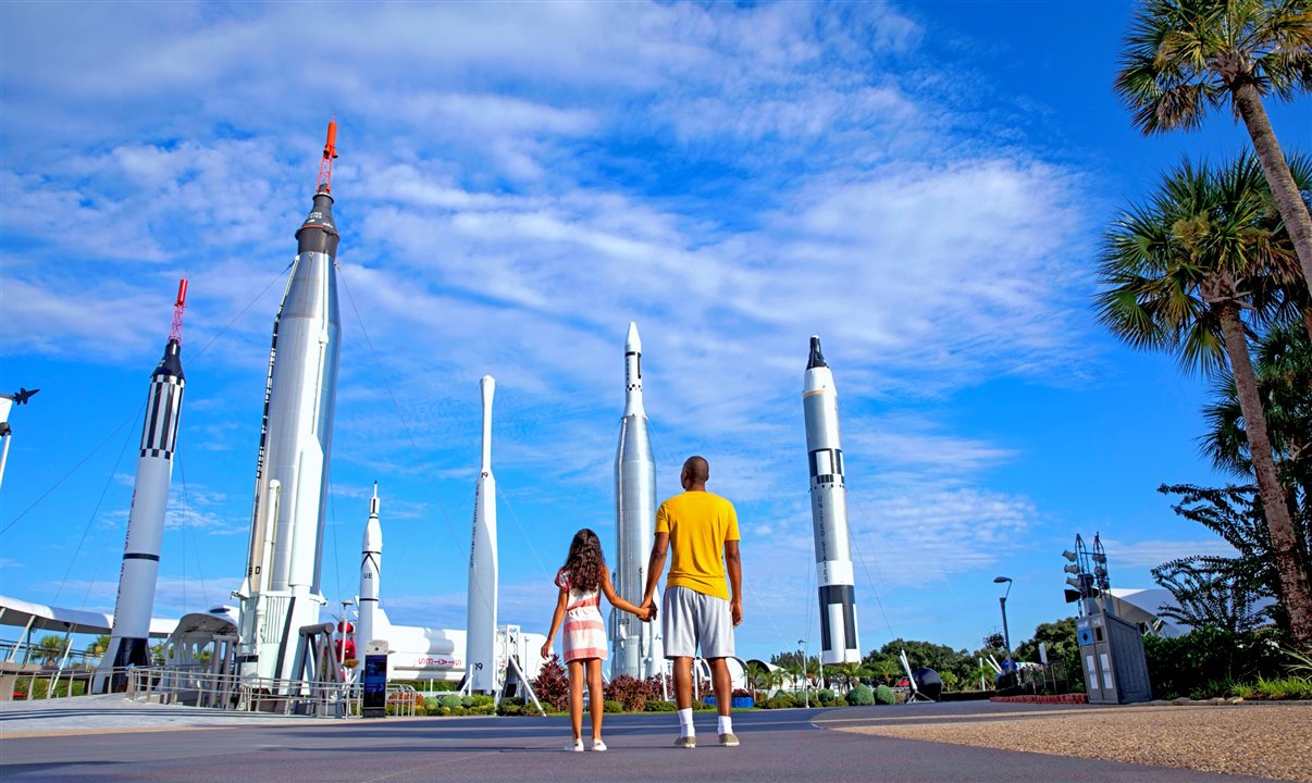 O Kennedy Space Center Visitor Complex é propriedade da Nasa, a famosa agência do governo federal dos Estados Unidos