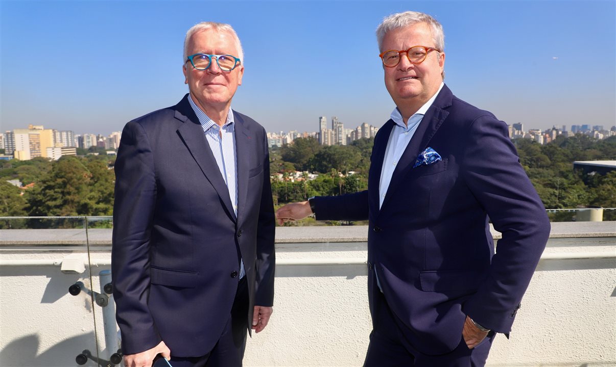 Pierre Jochem e Denys Courtier, que atualmente dirigem o hotel, em visita a São Paulo