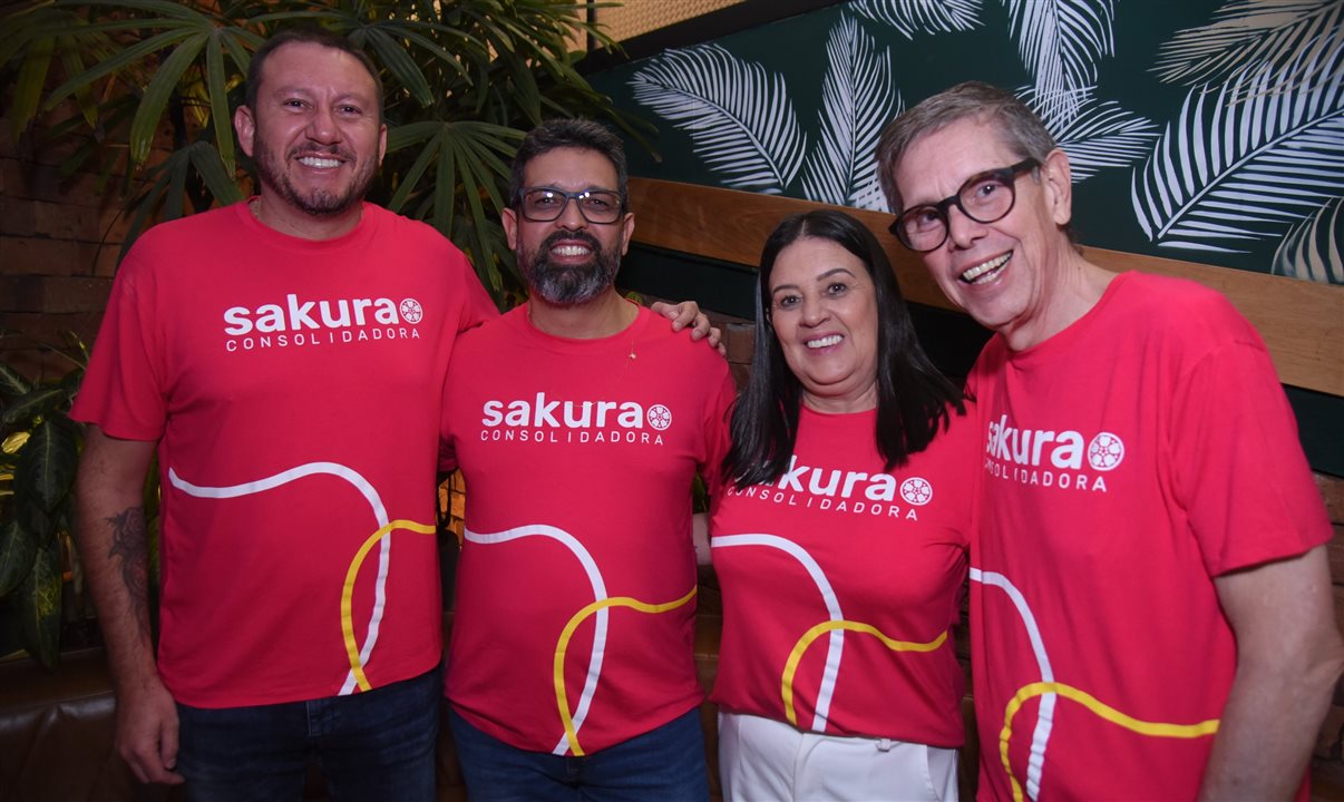 Wagner Chaves, Wesley Andrade, Vivi Siqueira e Cassio Oliveira, todos da Sakura Consolidadora