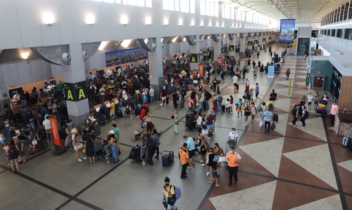 O aeroporto de Salvador prevê um aumento de 4,5% no número de voos e 6% no número de assentos em comparação a julho do ano passado