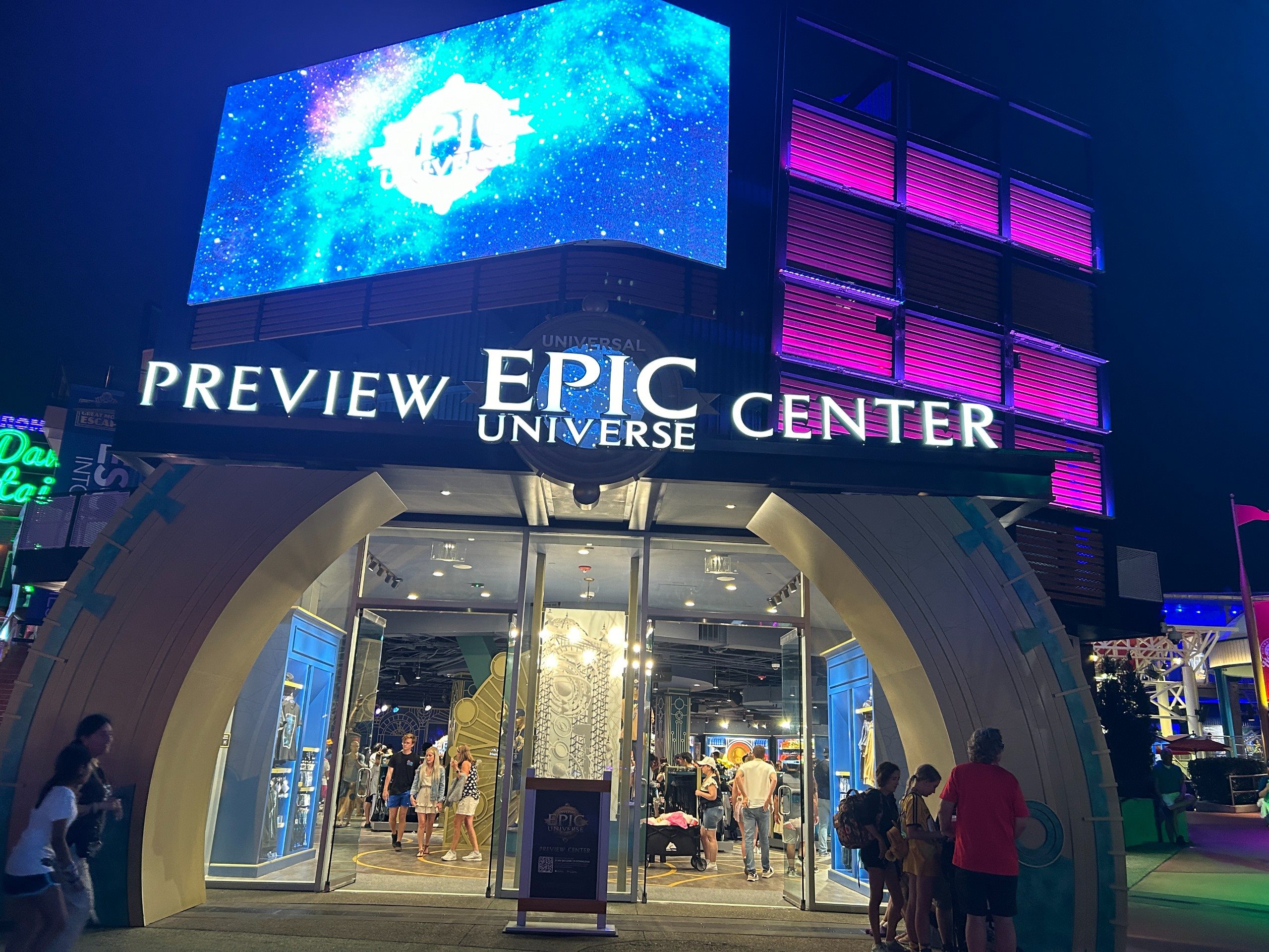 Epic Universe Preview Center, no Universal CityWalk