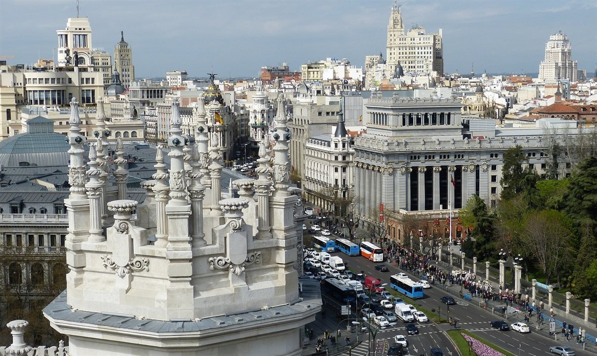 Os visitantes precisarão comprovar que tem dinheiro suficiente para cobrir toda a estadia na Espanha, além do comprovante da reserva de hotel