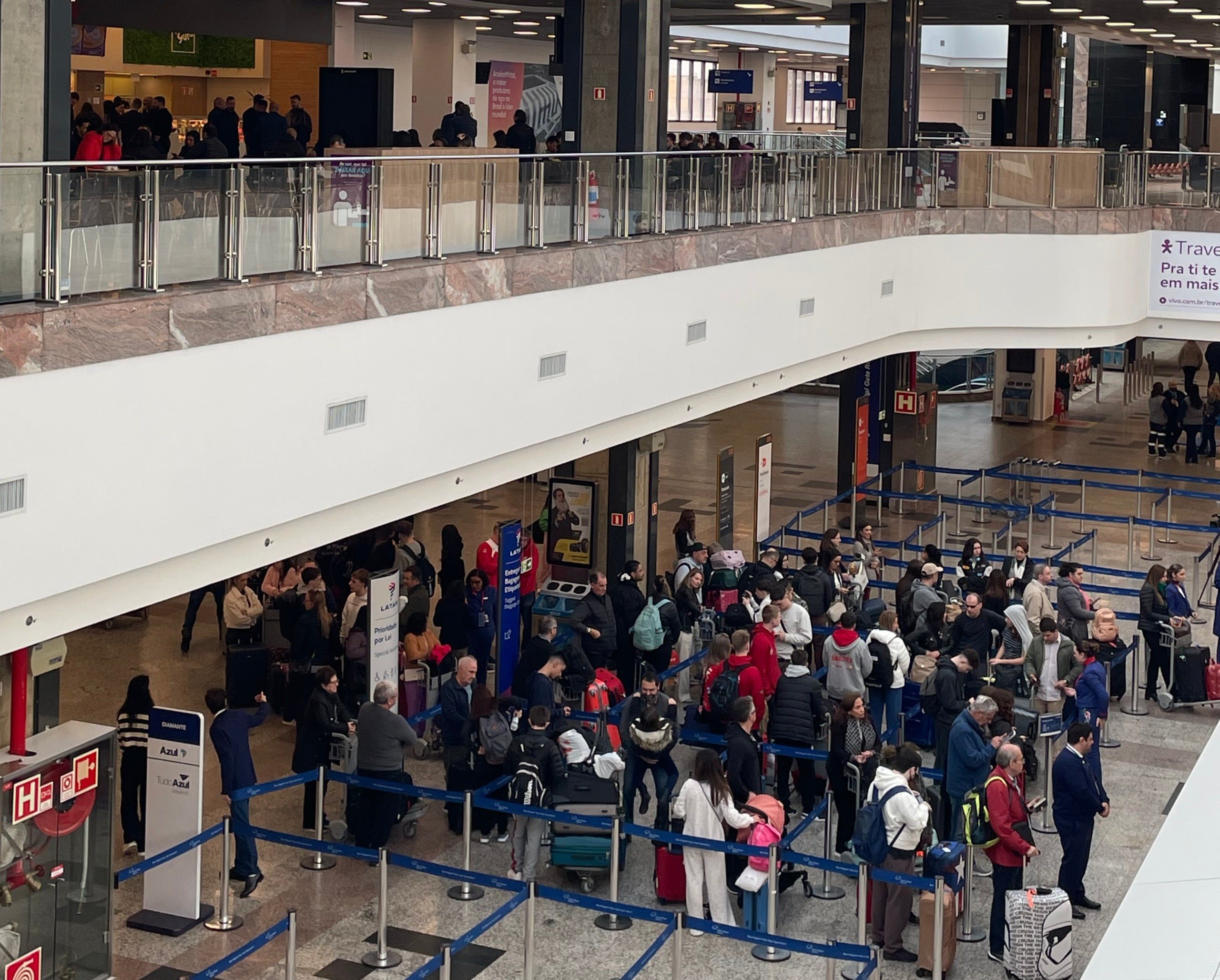 Aeroporto Salgado Filho voltou a receber passageiros, mesmo sem operar voos ainda