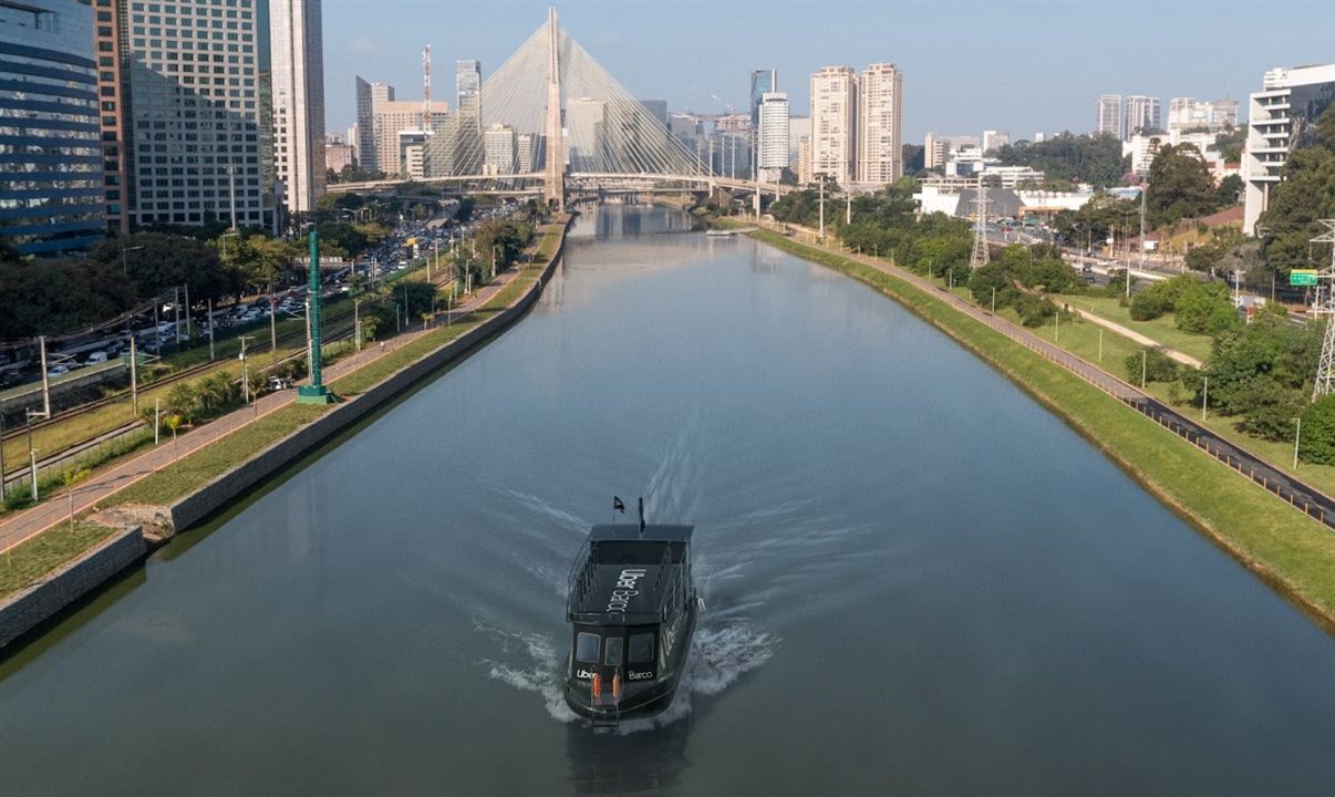 Uber Barco no Rio Pinheiros