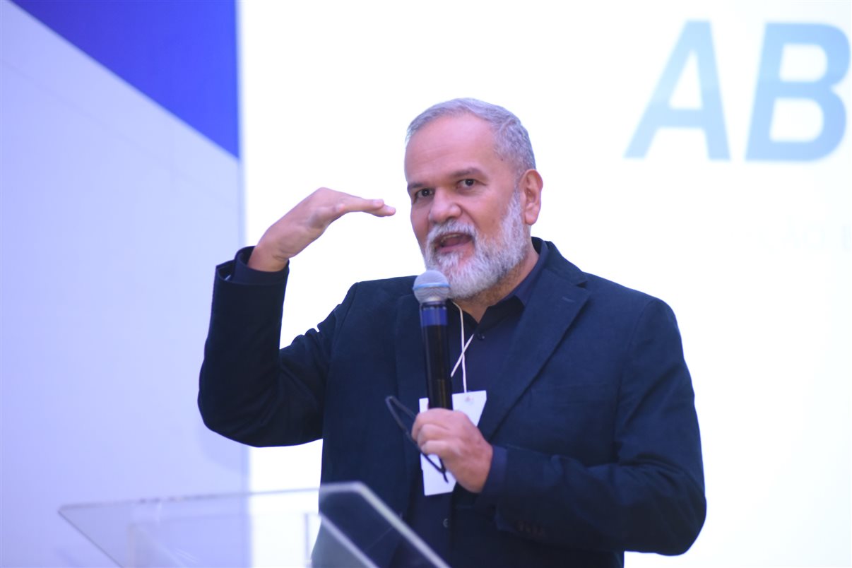 Artur Luiz Andrade, da PANROTAS, é um dos jurados do Krooze Awards 2024