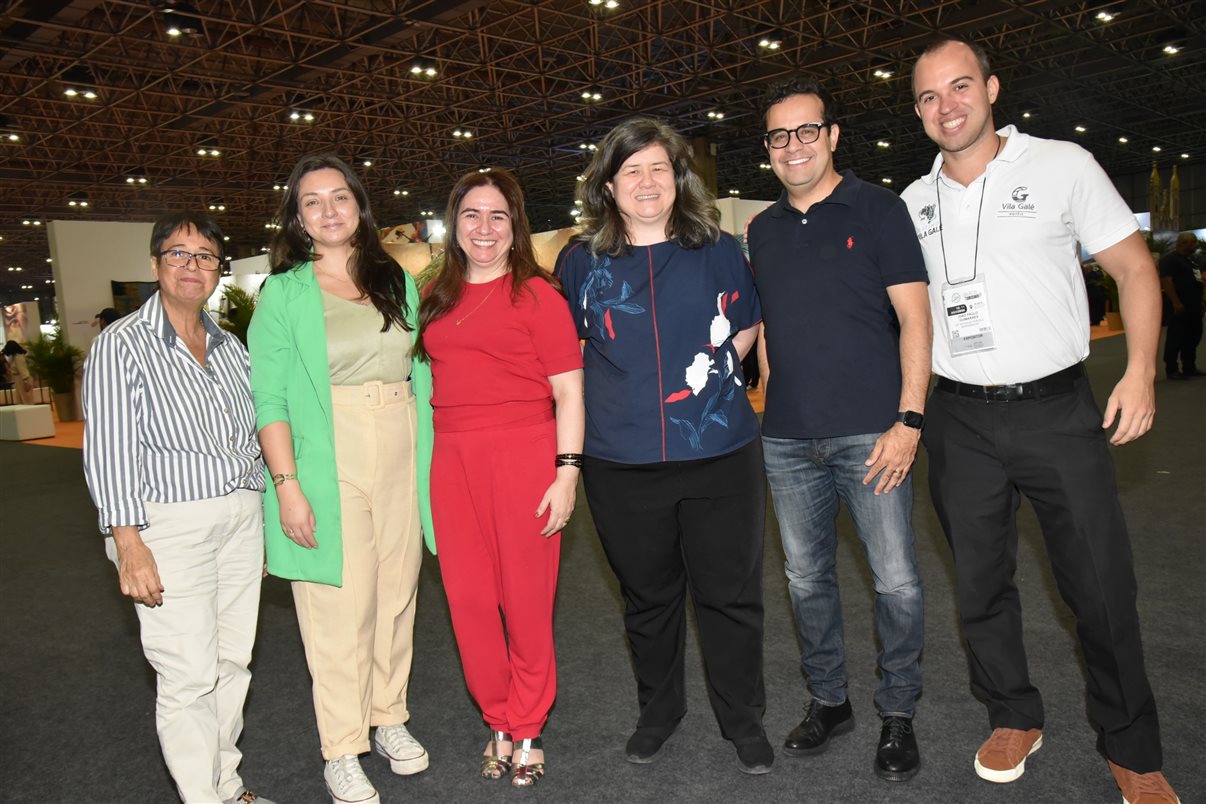 Cristina Fritsch, da Abav-RJ, Laís Mosco, Ana Carolina Medeiros, Jerusa Hara e Gustavo Lopes, da Abav Nacional, e João Paulo Guimarães, do Vila Galé