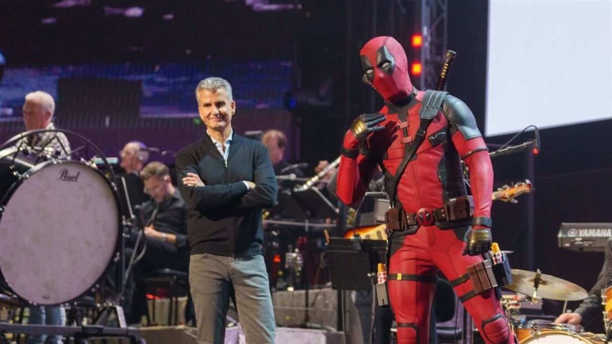 Josh D'Amaro e Deadpool