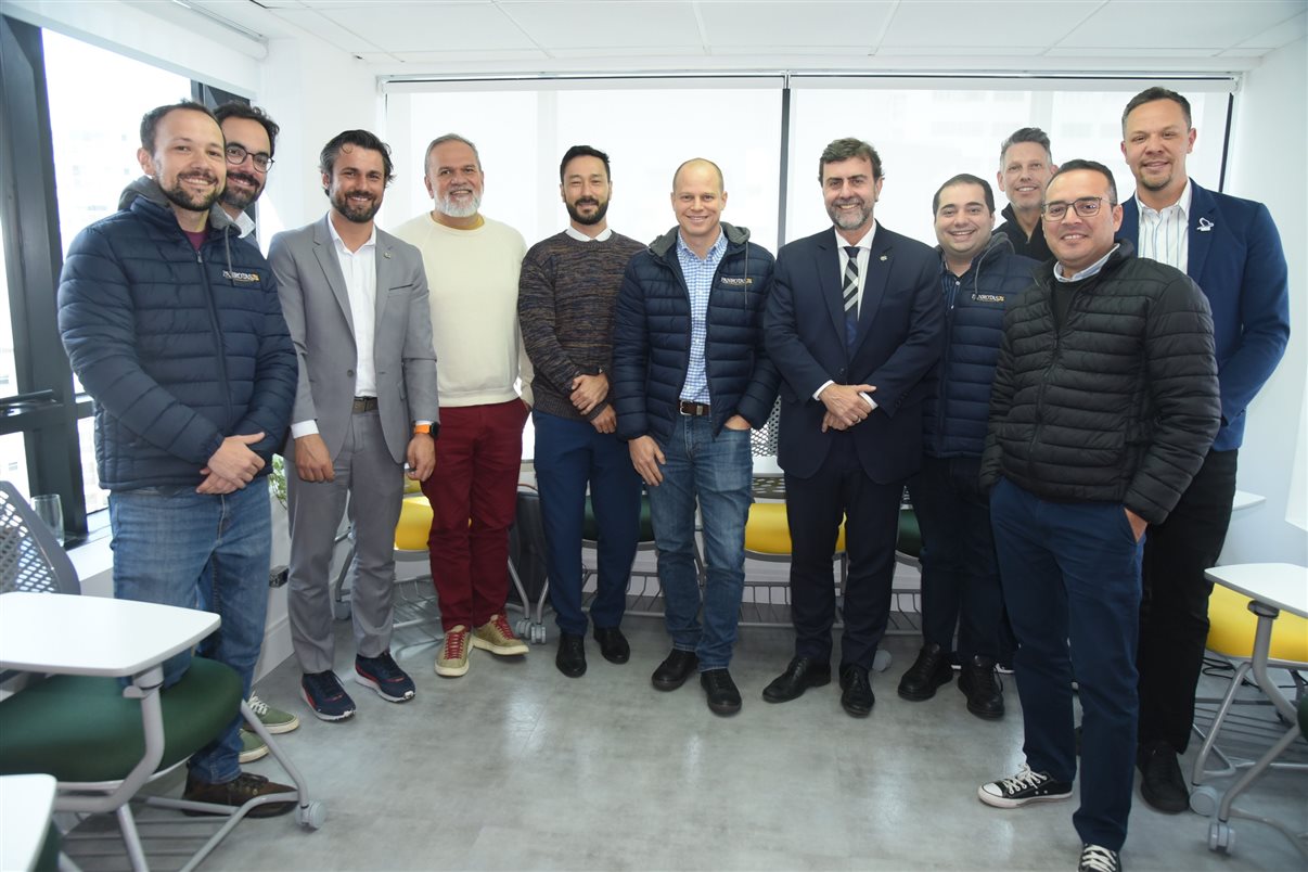 Equipe da PANROTAS recebeu a equipe da Embratur em sua redação em São Paulo