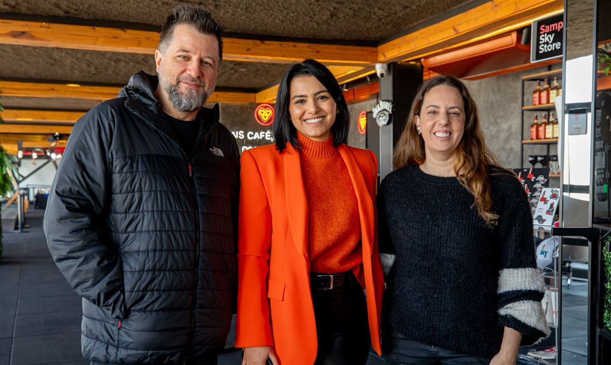 Alessandro Meirelles (Sampa Sky), Victoria di Paula (SMTur) e Marina Figueiredo (Braztoa)