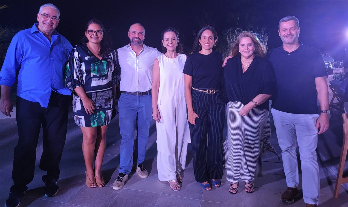 Equipe do Deville: Marcio Carini, Liza Silva, Arthur Masilho, Fernanda Tenuta, Patricia Matos, Flavia Zulzke e Alvaro Garcia, no evento de lançamento do Réveillon Celebrate