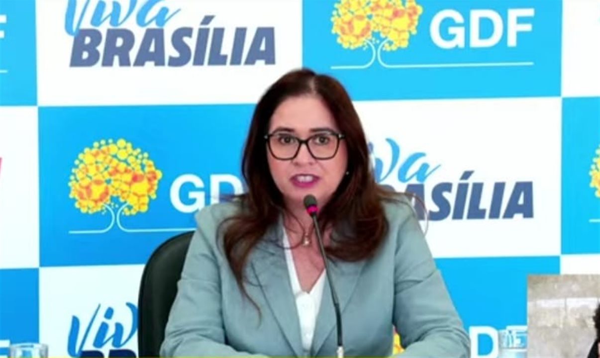 Ana Carolina Medeiros, presidente da Abav Nacional, durante coletiva de imprensa 