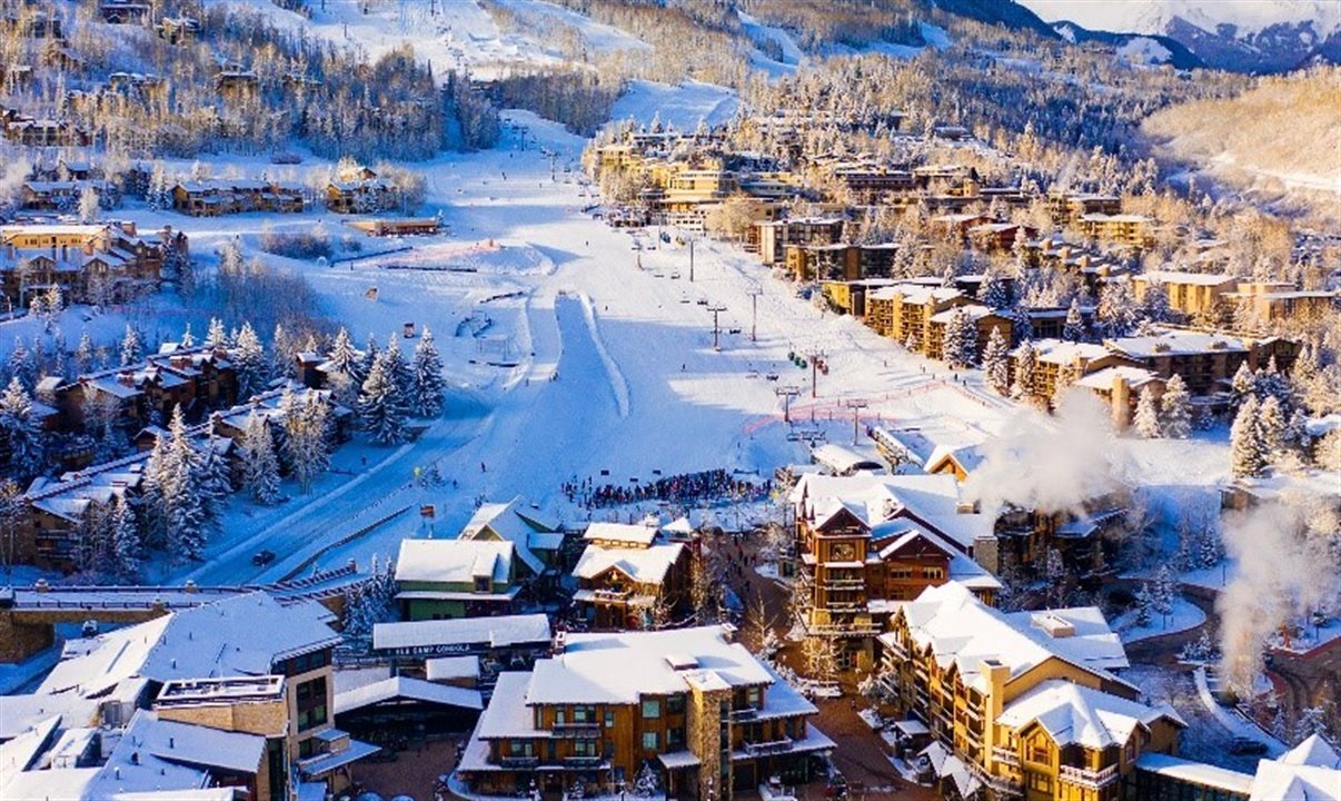 Em Snowmass, East West conta com novas propriedades de hospedagem e restaurantes