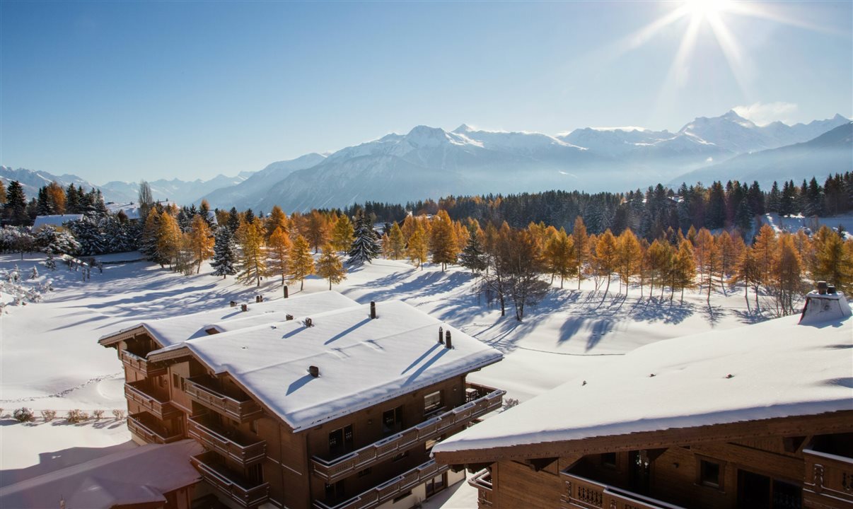 Vista das varandas do Guarda Golf para os Alpes Suiços