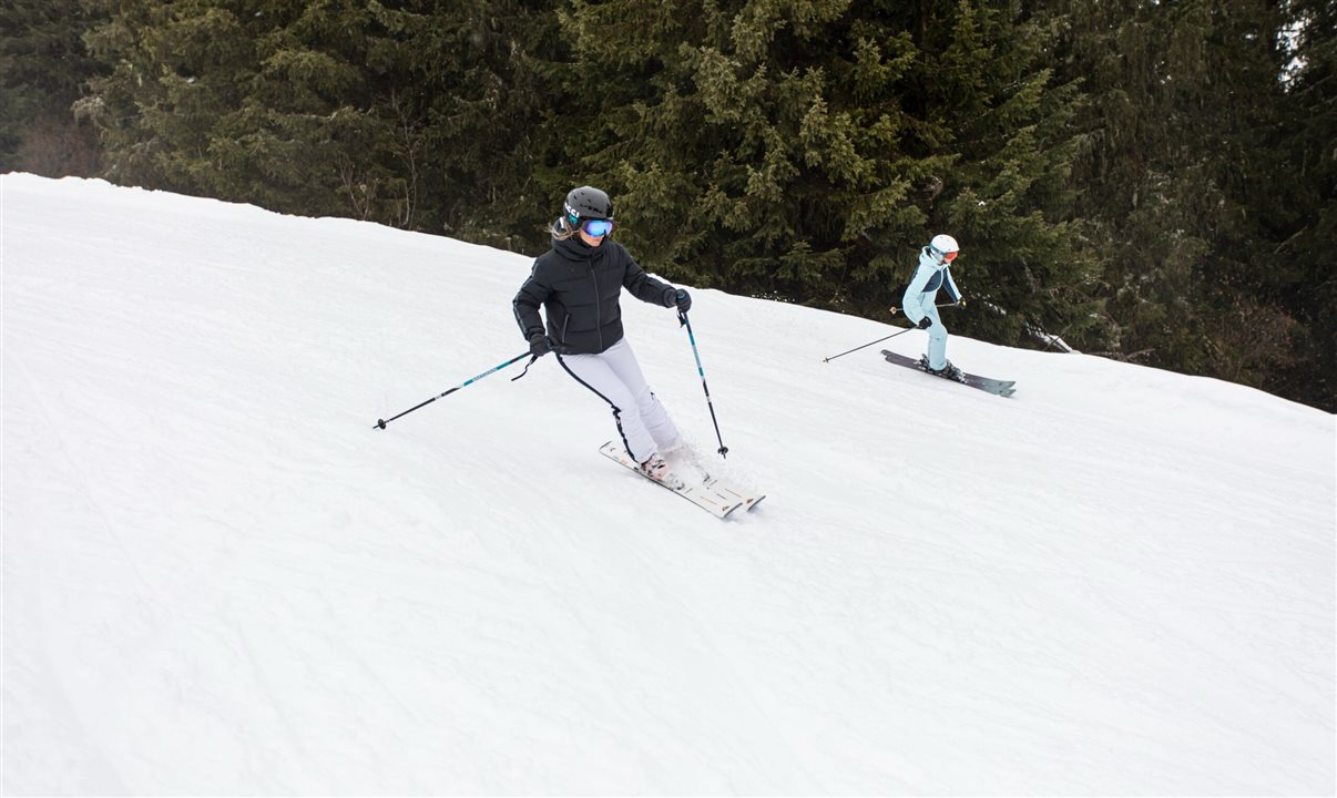 A Skiset oferece o que há de mais moderno em equipamentos de esqui, além de orientação personalizada