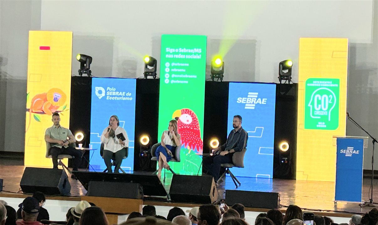 Emiliano Brugnera (Cambará Eco Hotel), Hellen de Almeida (Centro Sebrae de Sustentabilidade), Ana Duék (Viajar Verde) e Messias Fernandes (Morada dos Canyons)