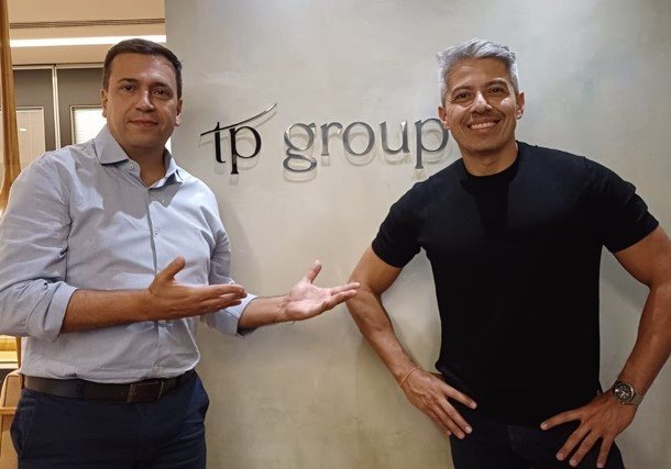 Alexandre Motta (diretor comercial) e Gustavo Bernhoeft (diretor executivo), da TP Corporate