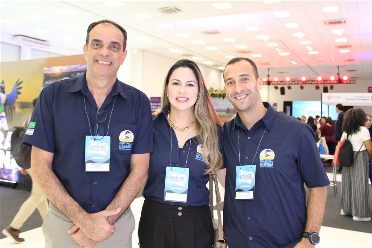 Alexandre Gomes, Fabiana Bicudo, Lucilene Chaves, Vanessa Stolagli, Cristiane Oliveira e Ale Tamashiro, da ViagensPromo