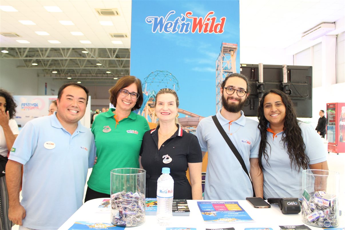 Alexandre Gomes, Fabiana Bicudo, Lucilene Chaves, Vanessa Stolagli, Cristiane Oliveira e Ale Tamashiro, da ViagensPromo