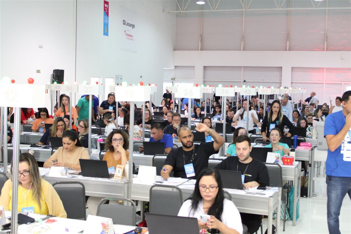 Alexandre Gomes, Fabiana Bicudo, Lucilene Chaves, Vanessa Stolagli, Cristiane Oliveira e Ale Tamashiro, da ViagensPromo