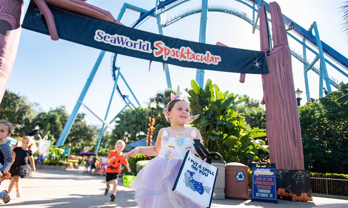  Halloween Spooktacular, no SeaWorld Orlando, acontece em datas selecionadas até 3 de novembro