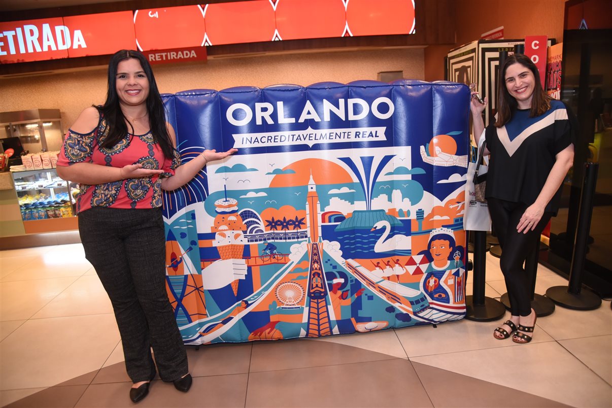 Patrick Yvars, do Visit Orlando, Victor Manjarres, Claudia Guerra, Andrea Dias e Juliana Marinotti, do Kennedy Space Center, e Raphael de Lucca, da Copa Airlines