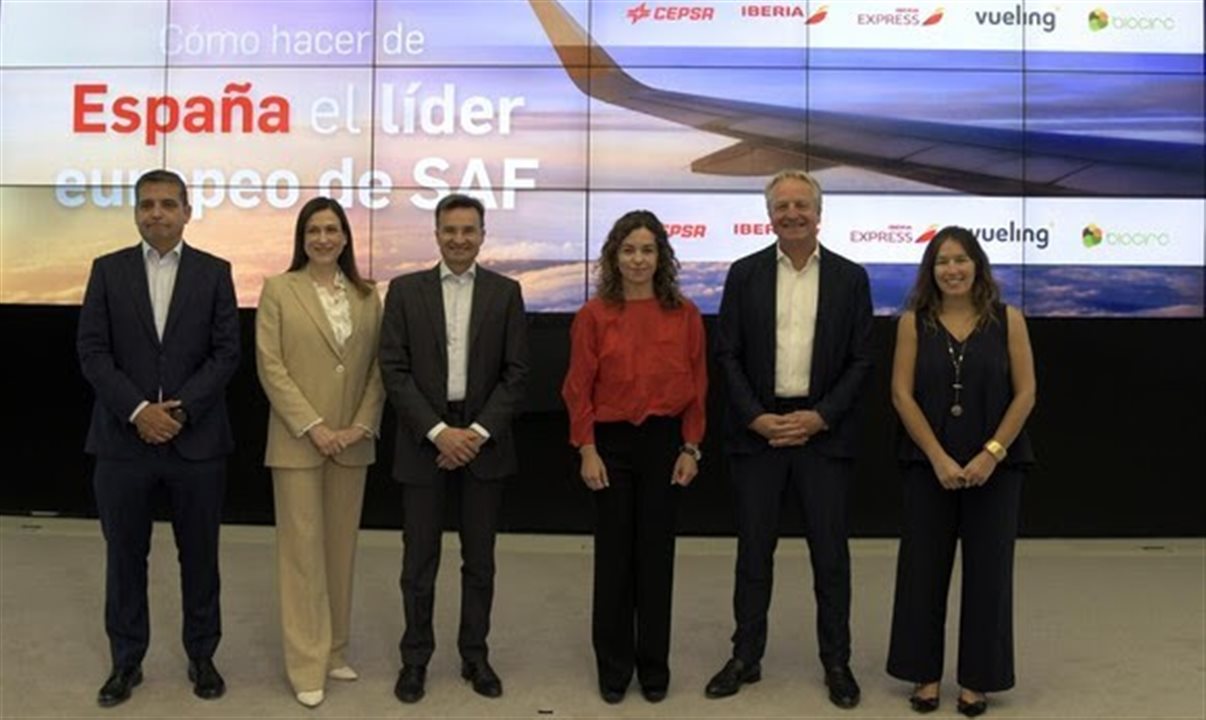 Representantes da Iberia, Cepsa, Vueling e BIOCIRC