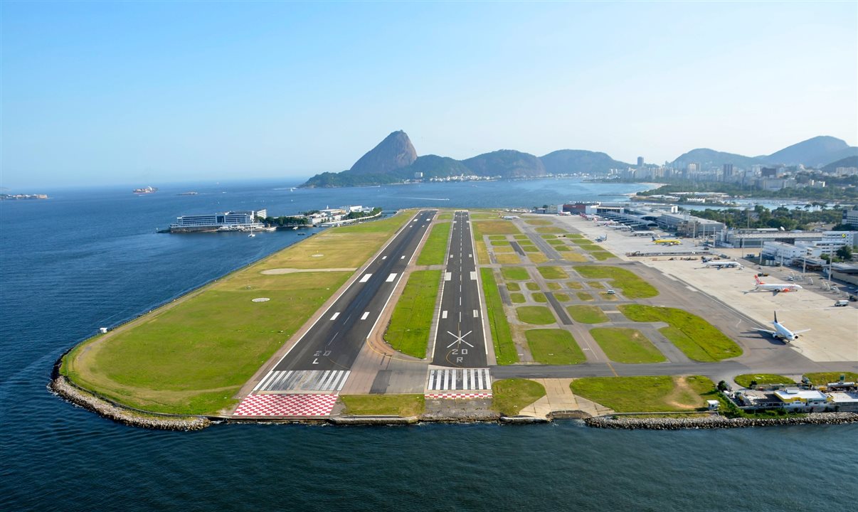 Todos os voos agendados para estes dois dias serão transferidos para o Aeroporto Internacional Tom Jobim/Galeão. 