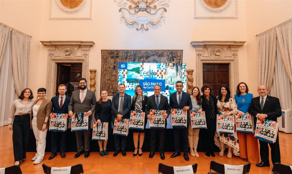 Roberto de Lucena e a comitiva paulista estiveram no parlamento italiano e na Embaixada do Brasil para conferir ações desenvolvidas